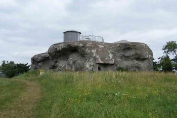 Velitelský pěchotní srub N-72 Můstek (© Vladimír Studecký 08/2005)