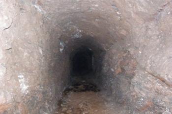 Tvrzový pěchotní srub N-73 Jeřáb, nedokončená spojovací chodba (© Václav Fanta, 10/2007)