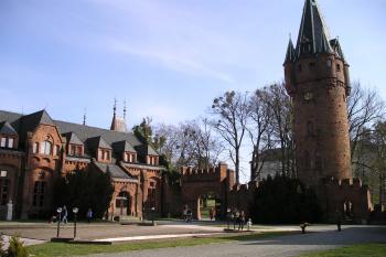 Hradec nad Moravicí - tzv. Červený zámek (© Vlastislav Mareček, 03/2008)