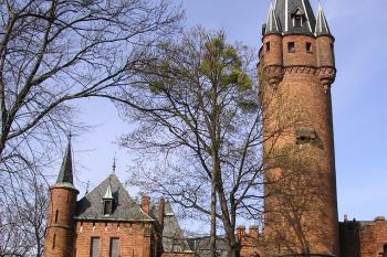 Hradec nad Moravicí - tzv. Červený zámek (© Vlastislav Mareček, 03/2008)