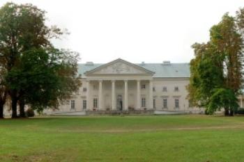 Panorama zámku ( © Aleš Marek 10/2006)