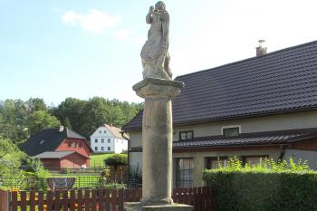 Sloup se sochou Panny Marie Immaculaty v Bohaticích ( © Pavel Vítek 09/2019)