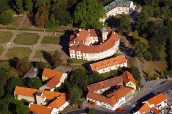 Zámek Liběchov - letecký snímek ( © Radovan Smokoň 08/2006)