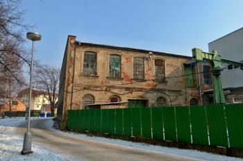 Pohled od jihu z Potoční ulice ( © Jan P. Štěpánek 02/2012)