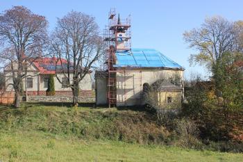 kaple Povýšení sv. Kříže z r. 1782 (© Luděk Vláčil 10/2019)