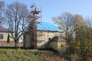 kaple Povýšení sv. Kříže z r. 1782 (© Luděk Vláčil 10/2019)