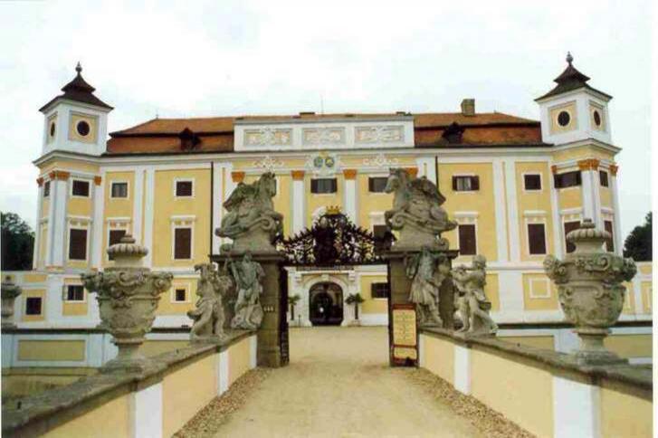 Milotice