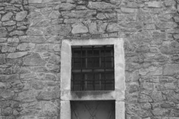 Severní portál věže ( © Ivan Grisa 12/2009)