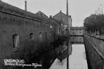 Dnes již zaniklý náhon (http://olomoucky.rej.cz)