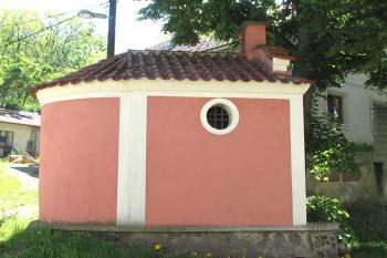 Kaplička v Zákolanech ( © Pavel Vítek 05/2017)
