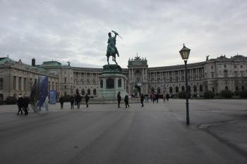 socha Evžena Savojského na Heldenplatz před Novým Hradem (© Luděk Vláčil 12/2019)
