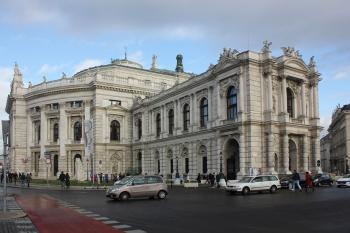 Burgtheater od jihozápadu (© Luděk Vláčil 12/2019)