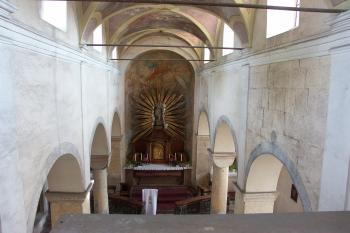 interiér z kůru ( © Milan Caha 09/2008)