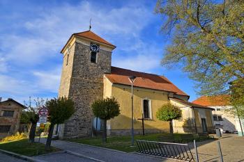 celkový pohled na kostel sv. Jiljí od jihozápadu (© Jan P. Štěpánek  04/2025)