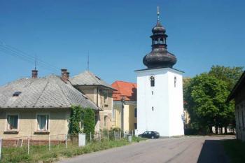 Licibořice - kostel (© Info Chrast  08/2003)