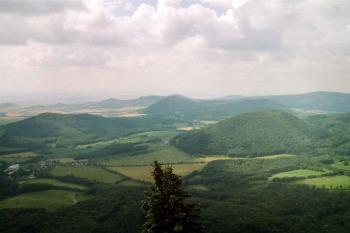 České středohoří z Milešovky (© Jiří Cukr, 08/2004)
