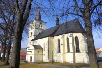 děkanský kostel Skuteč (© TIC Skuteč 03/2015)