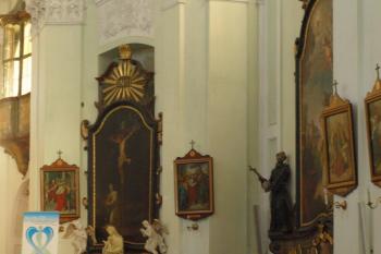 boční oltáž (© Milan Caha 10/2011)