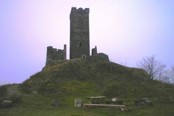 Hazmburk - Bílá věž (© Petr Lánský, 12/2006)