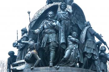 Pomník Tisíciletí Ruska v ruském Velikém Novgorodu (© Pavel Vítek 06/2018)