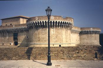 Rocca di Senigallia, Rocca roveresca, Itálie (© Pavel Vítek 05/2001)