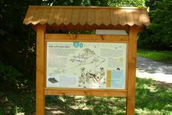 Informační tabule (© Karel Světlík, 07/2013)