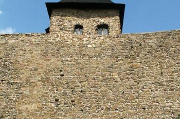Hlavní hradní brána ( © Miroslav BITTER 07/2007)