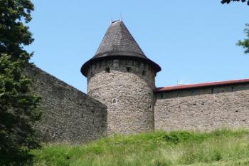 jedna z bašt Velkého nádvoří ( © Jan P. Štěpánek 07/2008)