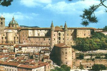 Vévodský palác v italském Urbinu (© Pavel Vítek 05/2001)