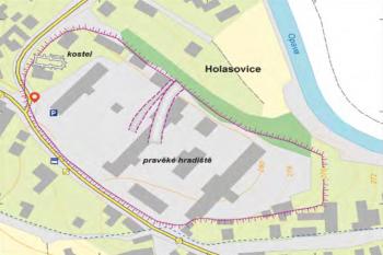 Vyznačení rozsahu hradiště s naznačenými příkopy i středověkým kostelem (© NPÚ: 100 zajímavých archeologických lokalit Moravy a Slezska)