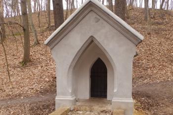 Studánka za mostkem (© Johannes Cladis, 03/2015)