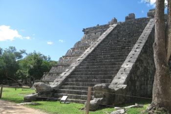 Bývalé indiánské město Chichen Itzá v Mexiku (© Pavel Vítek 07/2003)