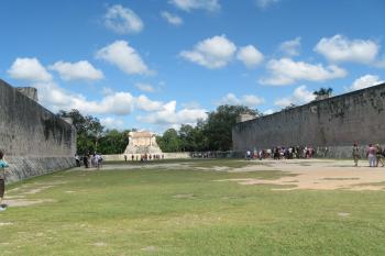 Bývalé indiánské město Chichen Itzá v Mexiku (© Pavel Vítek 07/2003)