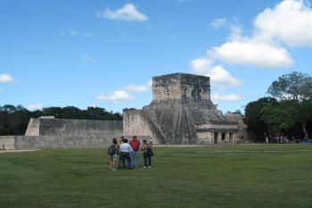 Bývalé indiánské město Chichen Itzá v Mexiku (© Pavel Vítek 07/2003)