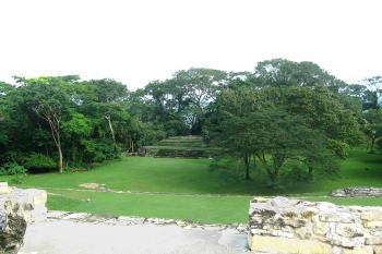 Mayská archeologická lokalita Palenque v Mexiku (© Pavel Vítek 07/2003)