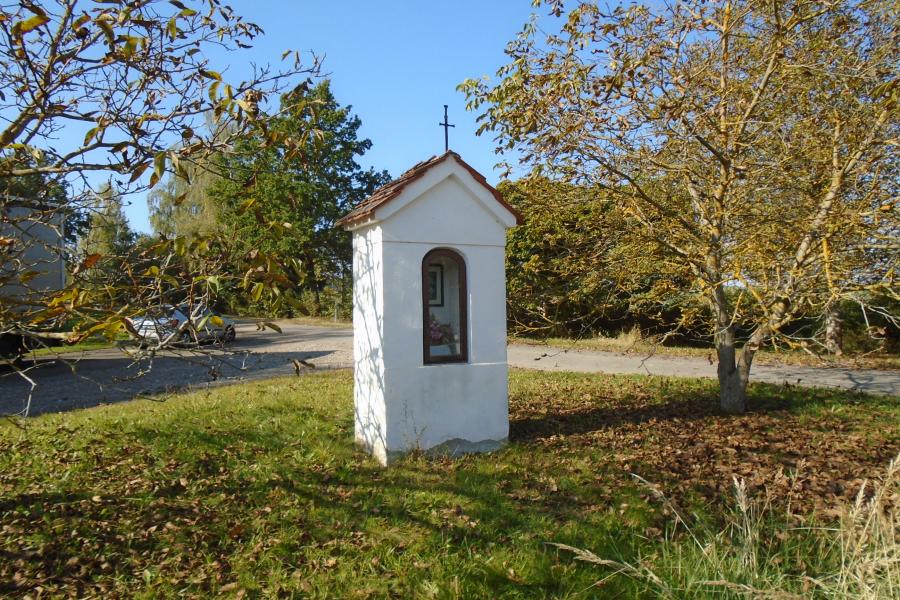 výklenková kaplička sv. Jana Nepomuckého