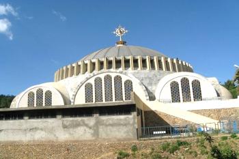 Kostel sv. Marie Sionské v etiopském Aksúmu (© Pavel Vítek 03/2009)