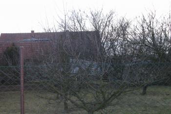 Zahrada a čp. 12 od severu (© Dušan Dohňanský 03/2018)