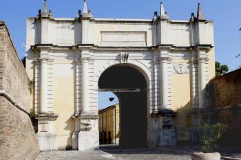 Porta Adriana v italské Ravenně. (© Pavel Vítek 05/2001)