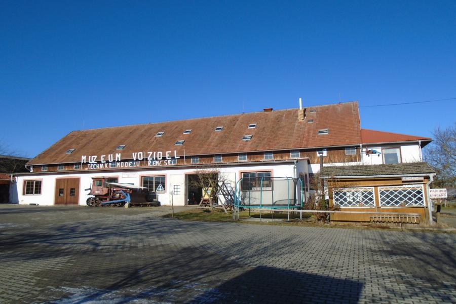 muzeum vozidel, techniky, modelů a řemesel Pořežany