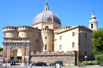 Bazilika della Santa Casa v italském Loretu. (© Pavel Vítek 09/2012)