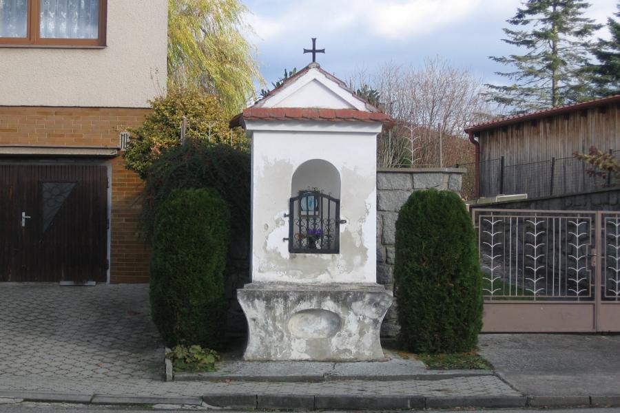 výklenková kaplička sv. Jana Nepomuckého