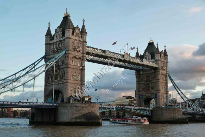 most Tower Bridge most Tower Bridge