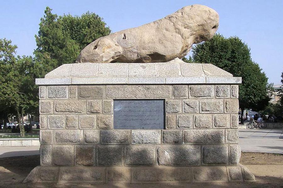 Kamenný lev