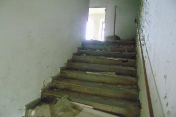 Schodiště do 1. patra (© Dušan Dohňanský  04/2023)