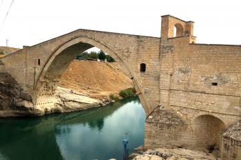 Most Malabadi v Turecku (© Pavel Vítek 09/2011)