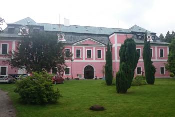 Sloup (© Taribo, 06/2015)