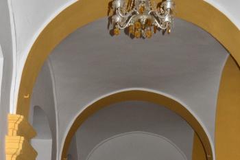 Chodba v přízemí (© Daniel Šmidrkal, 08/2016)