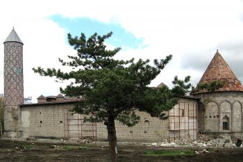 Yakutiye Medrese v tureckém městě Erzurum. (© Pavel Vítek 09/2011)