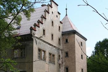 Východní průčelí hlavní budovy ( © Ivan Grisa 05/2009)